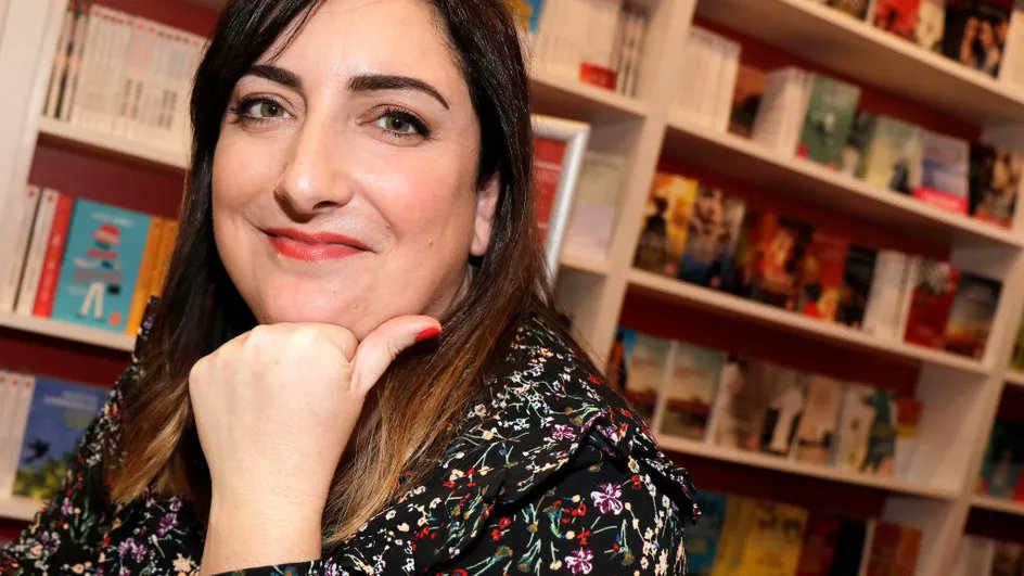 "Il est grand temps de rallumer les étoiles" de Virginie Grimaldi désigné "livre favori des Français" <a href="/GinieGrimaldi/">Virginie Grimaldi</a> <a href="/EditionsFayard/">Fayard</a> #livres #livrefavoridesfrancais
francetvinfo.fr/culture/livres…