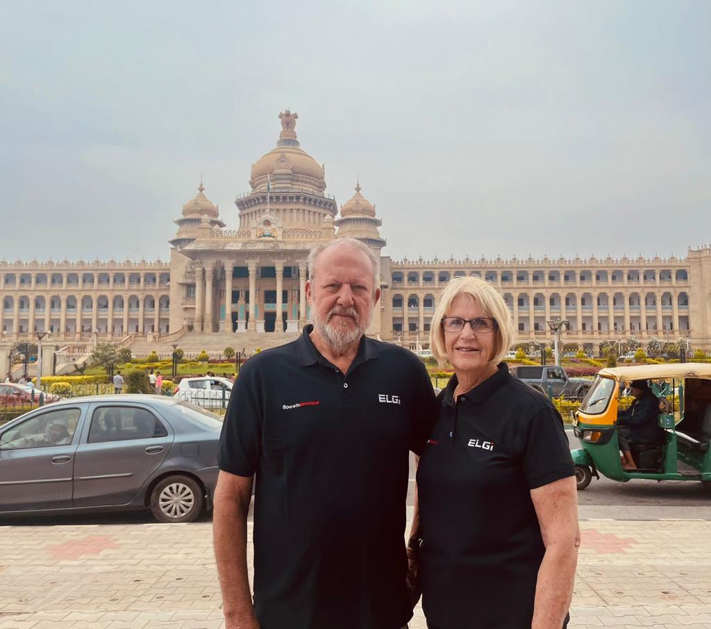 ELGiAir's tweet photo. Lang & Bev visited one of the largest medical research companies in the world. They toured the facility where ELGi has commissioned a state-of-the-art oil-free screw air compressor to provide 100% oil-free air to the laboratories. Stay tuned for more updates!
#DareToBeUnique https://t.co/NStaT8zYpB