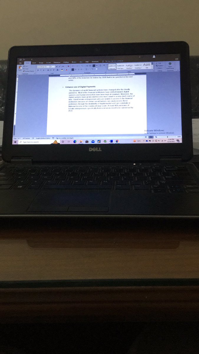 HamidSherani1's tweet photo. The office routine in a government office https://t.co/akVrG6AvWR