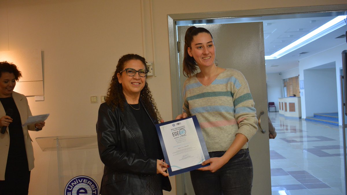 egeajans87's tweet photo. İzmirli fotoğrafçıların eserleri MÖTBE’de görücüye çıktı
https://t.co/bV09uVp0WI
@UniversiteEge @ProfNecdetBudak
#egeart
#egeüniversitesi https://t.co/GttfAmaVN2