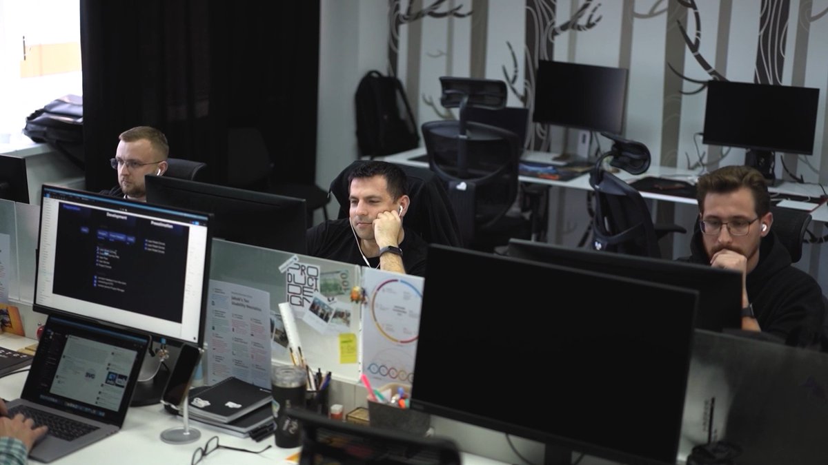 stfalconcom's tweet image. Welcome to the #Stfalcon team. We're looking for🤗
✔️ Vue.js Developer stfalcon.com/en/jobs/job/fr…
✔️Symfony Developer stfalcon.com/en/jobs/job/mi…
Please don't be shy and give it a shot! We are keeping an eye out for your CV😉
#VuejsDeveloper #vuejsdevelopers #phpdev #symfonydeveloper