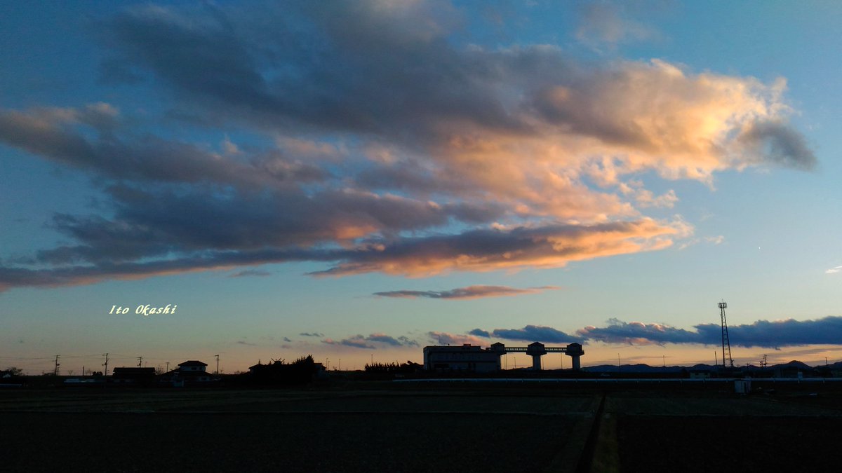 日暮れ時🎵
#写真撮ってる人と繋がりたい