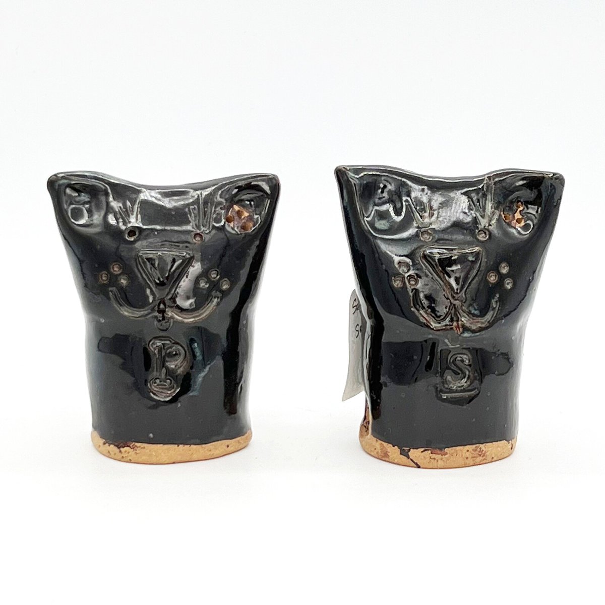 ArweaveAPI's tweet image. Artist Handmade Ceramic Black Brown Kitty Cat Salt and Pepper Shakers | Pottery Cats | Signed by Artist | Brand New
#Artist #brand #Signed #Handmade #Ceramic #gift #kitty #PotteryCats #black #Kitty #vintage #cats #cat #MeowSlumberVintage #EtsyEmail
👉etsy.com/listing/121459…