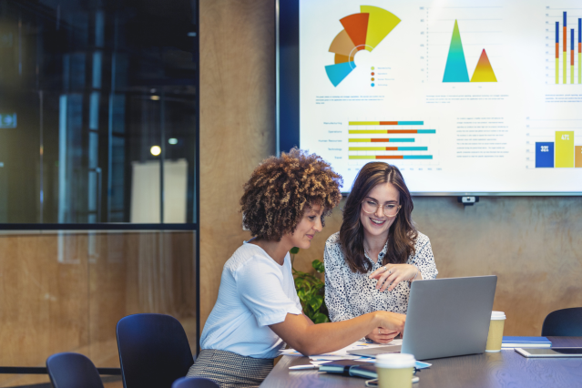 homoudomar's tweet photo. Take a look at the top 10 work trends of 2022 such as #EmployeeEngagement, #wellbeing and #RemoteWork, and gain insights into how organizations are handling the challenges and opportunities they present in @SIOPtweets. #FutureofWork https://t.co/BQJcgp2j91 https://t.co/zLMgc7uKFs