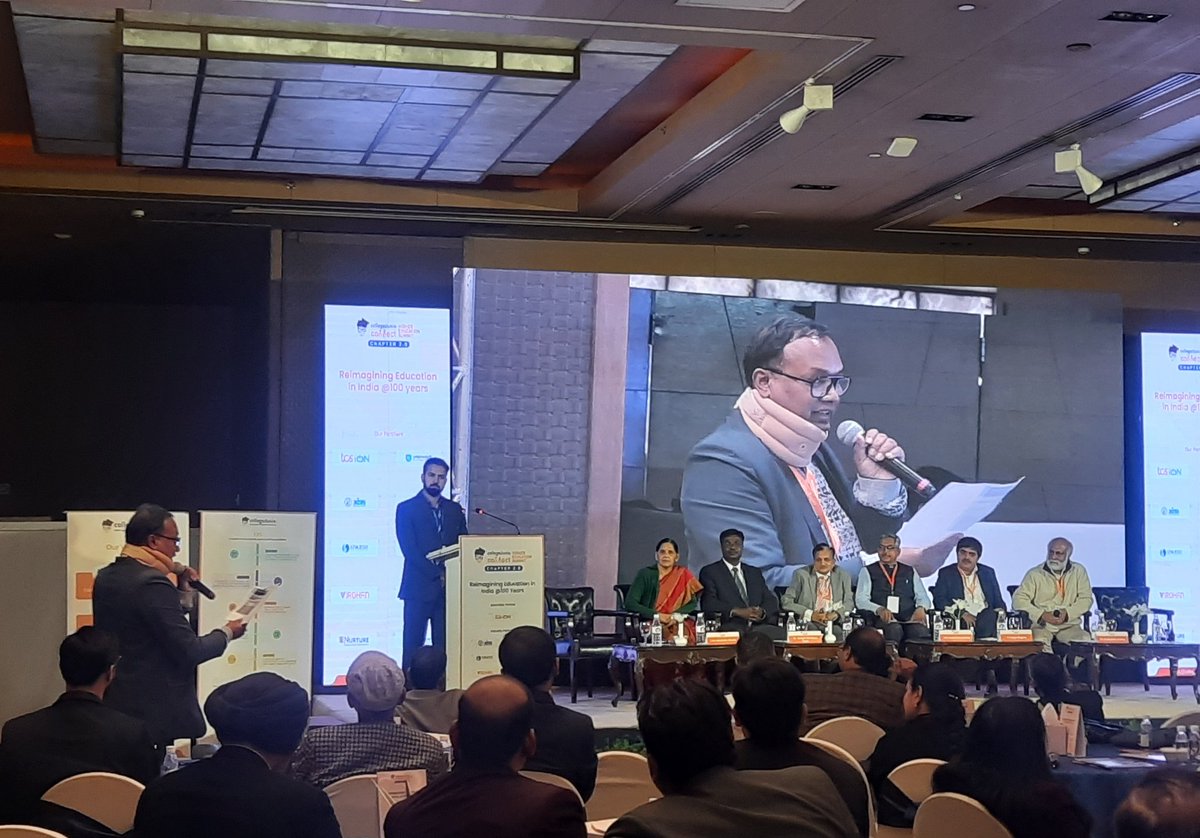college_dunia's tweet photo. Informative QnA session with our highly enthusiastic audience! 

#CDConnectDelhi

#FutureOfEducation #CDVision2047 #CDSummit2022 #Collegedunia #CollegeduniaConnect https://t.co/HyJORnI4KP