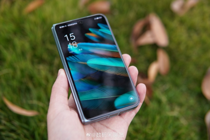 TechTravie's tweet photo. cutie pie 😍
#OPPOFindN2 #Oppo #OppoFold https://t.co/FJJf2NaICr