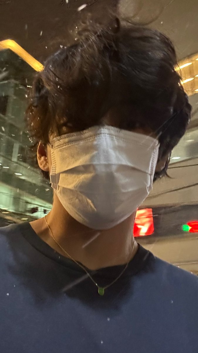 unoffcialBTStwt's tweet photo. LUCKY 
#V #뷔 https://t.co/x7Oetxc7J1
