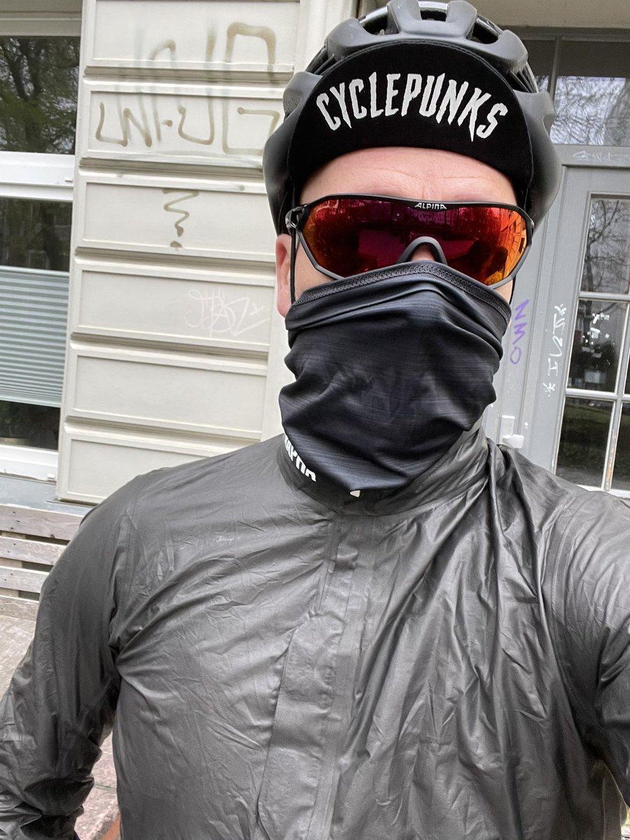 Oi_the_Lawyer's tweet photo. @AlexKirchner8 @wahoodoboelts #cyclepunks https://t.co/hsBx1neWDN