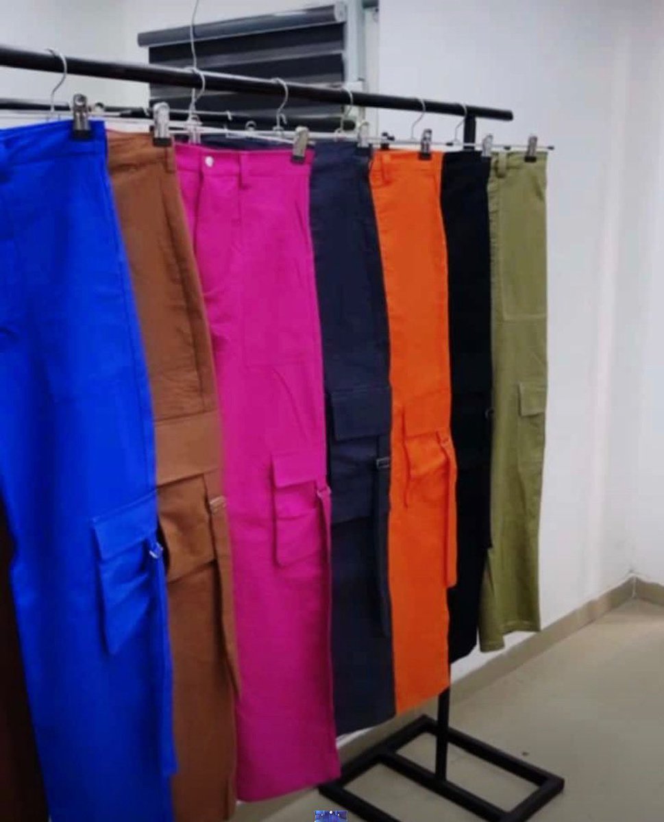 thewomenorbit's tweet photo. Looking for an online streetwear vendor?
Shoppcrystall on IG is your plug for wholesale and retail hoodies, cargo pant, sweatshirts, crop tops,etc. They sell original crocs & designer slides/shoes!
Send them a DM on 08132016340 via WhatsApp to place your order
#twomarketplace https://t.co/KenKMyfoG1