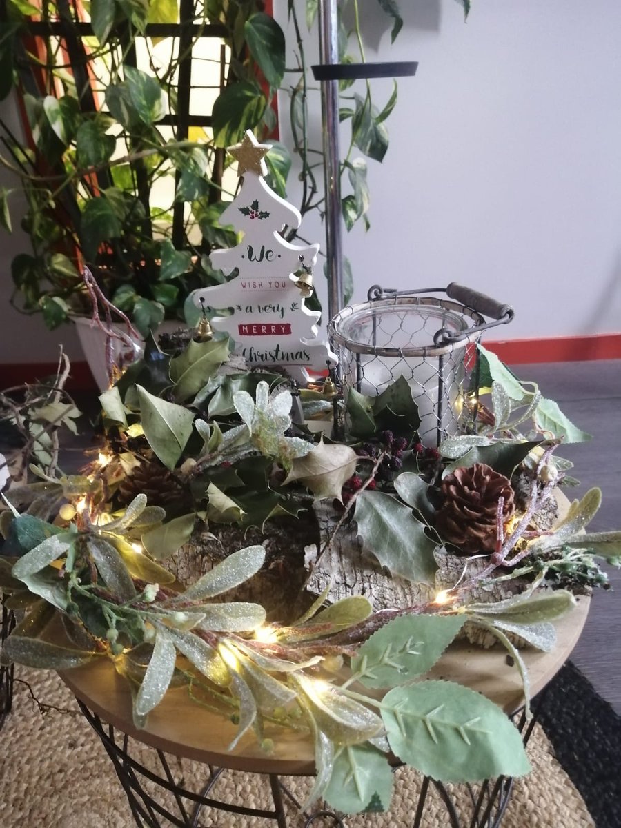 CIBCSud's tweet photo. 🔴 Comme un air de fêtes de fin d'année au #CIBC 🎅 🥳 ...
🔧 Une déco résolument artisanale, faite main, avec attention et application.
🙂 A l'image des accompagnements sur mesure que nous proposons toute l'année ⏩️ #onneserefaitpas
#bilandecompétences #VAE #CEP #CléA https://t.co/Ioq4m2DFyq