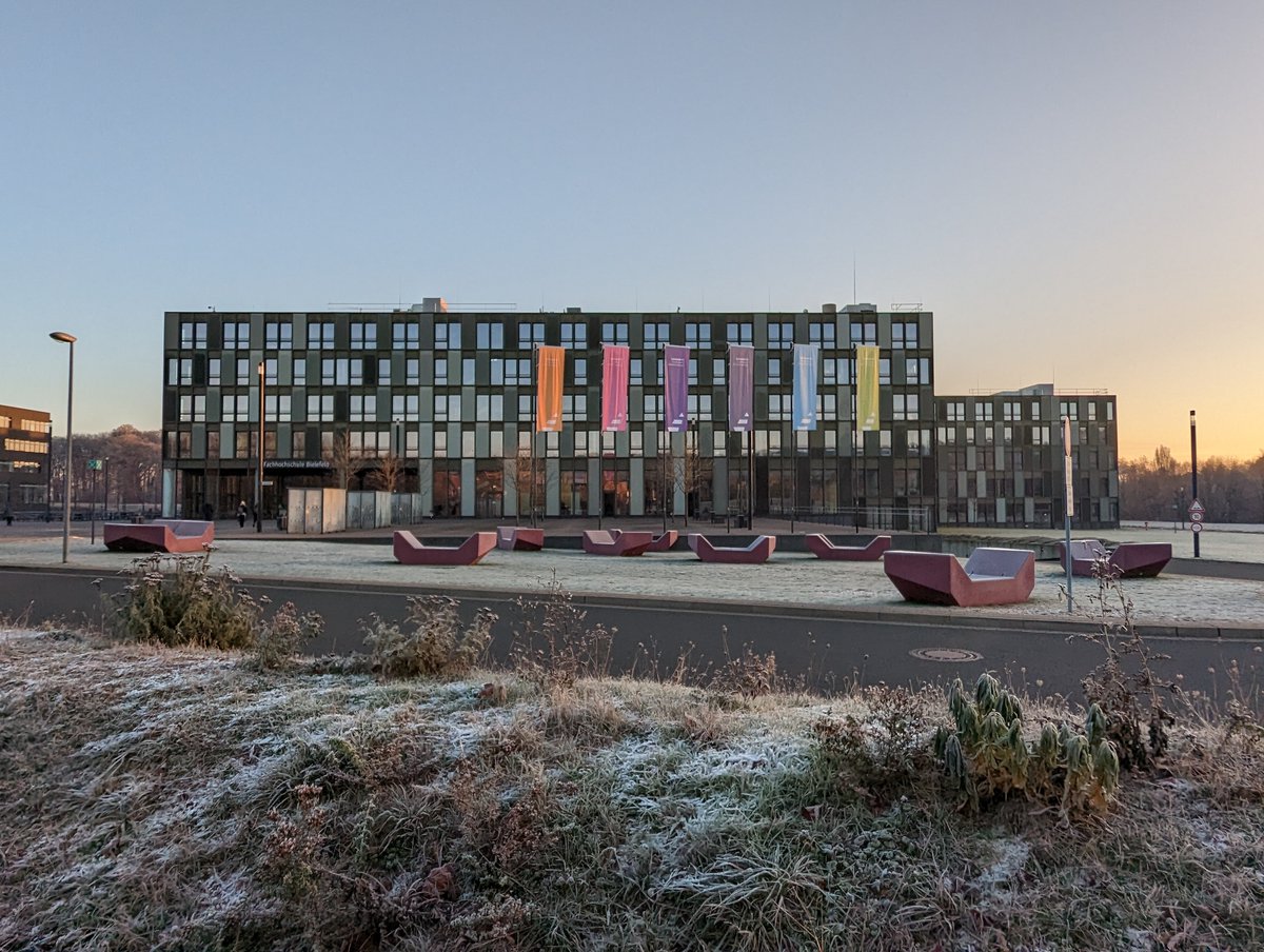 Tag 2 des #ILIAS-NRW-Treffens 2022 ist angebrochen. Wir sind zurück an der #FHBielefeld und freuen uns u.a. auf einen Bericht von #DigikoS zu #Lernsequenzen im Selbststudium von Studierenden