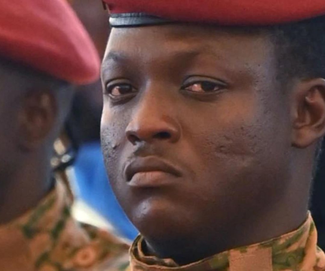 229Degre's tweet photo. 🛑🇧🇫 Burkina Faso : Accusé par le Président ghanéen d'avoir signé un accord avec Wagner, le pouvoir réagi.

C’est chaud entre Accra et Ouagadougou. A la suite des propos du chef de l'État ghanéen, l’ambassadeur du Ghana au Burkina a été convoqué à une "audience urgente" https://t.co/lfVk3hIOBq