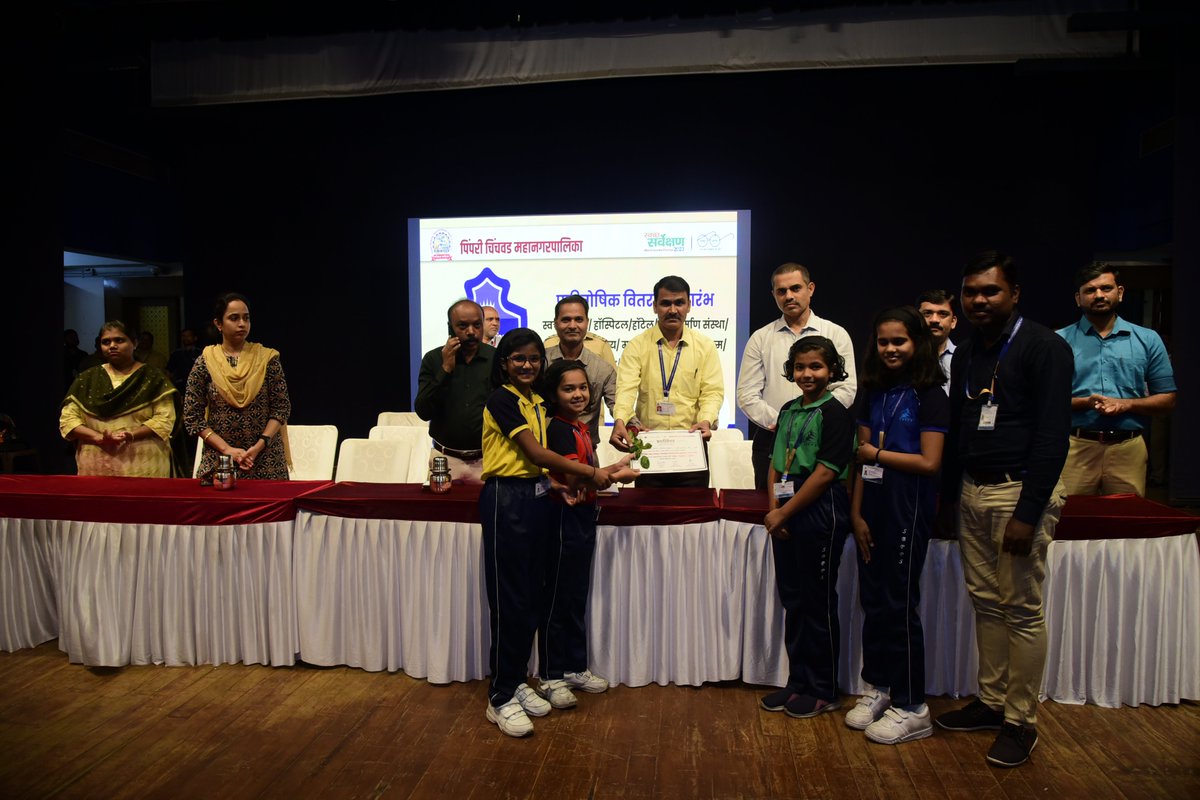 pcmcindiagovin's tweet photo. Under SS2023, PCMC awarded the winners of Jingle competition.  #SwachhSurvekshan2023
#SwachhBharatMission #SwachhPCMC
#CleanAndGreenCity #SwachhBharat
#India #mygov #CleanIndia #jinglecompetition https://t.co/2Zrzwv5G0e