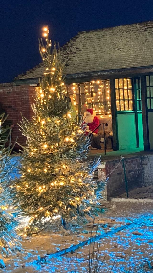 Not a bad evening in #sidmouth ⁦<a href="/eastdevon/">East Devon District Council</a>⁩ ⁦<a href="/eastdevonhour/">#EastDevonHour</a>⁩