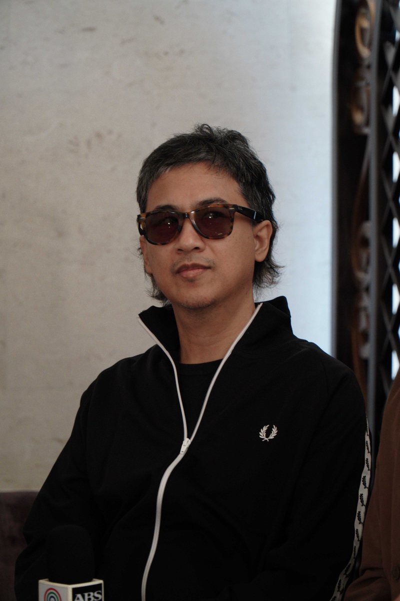 okadamanila's tweet photo. Members of the legendary Filipino rock band Eraserheads, namely Ely Buendia, Raimund Marasigan, Buddy Zabala, and Marcus Adoro, were recently interviewed by renowned media broadcast journalists at Okada Manila’s signature Italian restaurant, La Piazza. #EraserheadsAtOkadaManila https://t.co/vRyFFjecsC