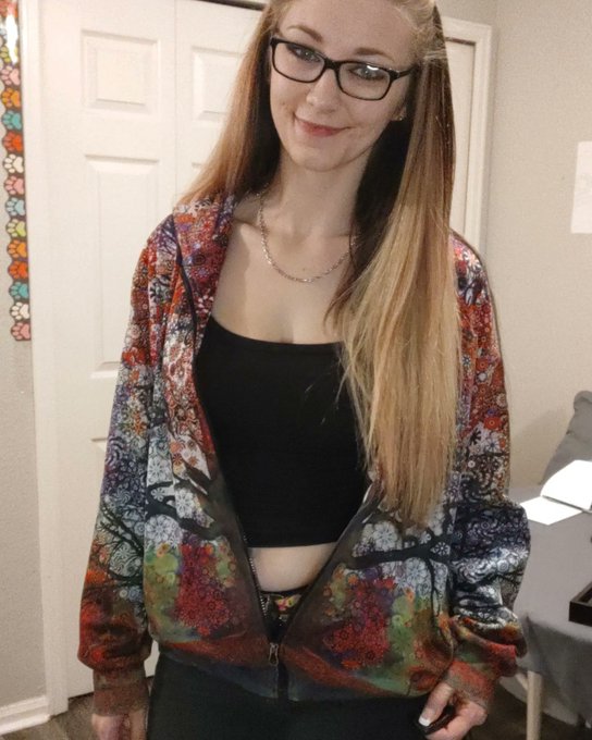 #beautiful #TallWoman #blonde #hippie #onlyfansgirl #redhead https://t.co/rf41HgY25x<a href="/tag/beautiful"class="tags">#beautiful</a><a href="/tag/tallwoman"class="tags">#TallWoman</a><a href="/tag/blonde"class="tags">#blonde</a><a href="/tag/hippie"class="tags">#hippie</a><a href="/tag/onlyfansgirl"class="tags">#onlyfansgirl</a><a href="/tag/redhead"class="tags"><span>#redhead</span></a>