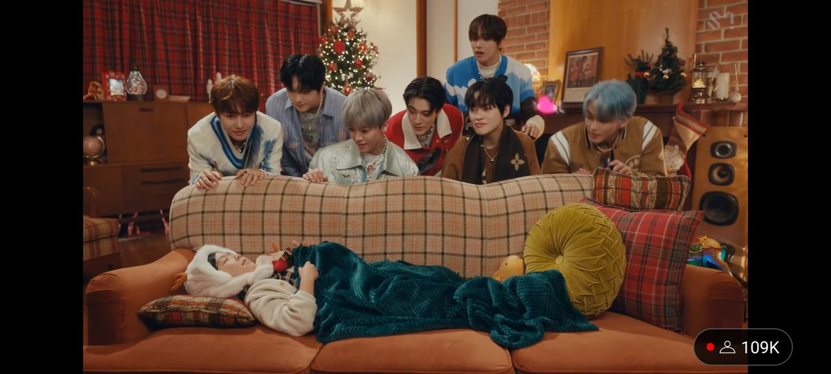 MARKEES99's tweet photo. CUTIES 🥹🥹🥹🥹 https://t.co/fYNupjAeh2