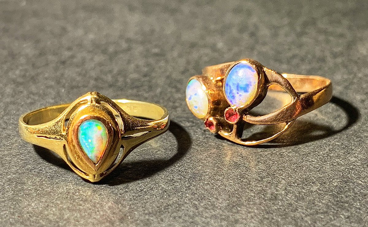 antichitaghetto's tweet photo. When Art Nouveau meets gold and opals 💍
#venise #venice #venezia #venecia #venedig #venetië #veneza #ונציה #베네치아 #ヴェネツィア #威尼斯 #antiquariato #antiques #antiquestore #jewels #jewelsofinstagram #jewelry #bijoux #antiquejewels #bijouxanciens https://t.co/YzB3I6WS4e