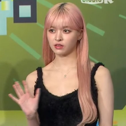 LONG HAIRED LILY TODAY OH MY GOD