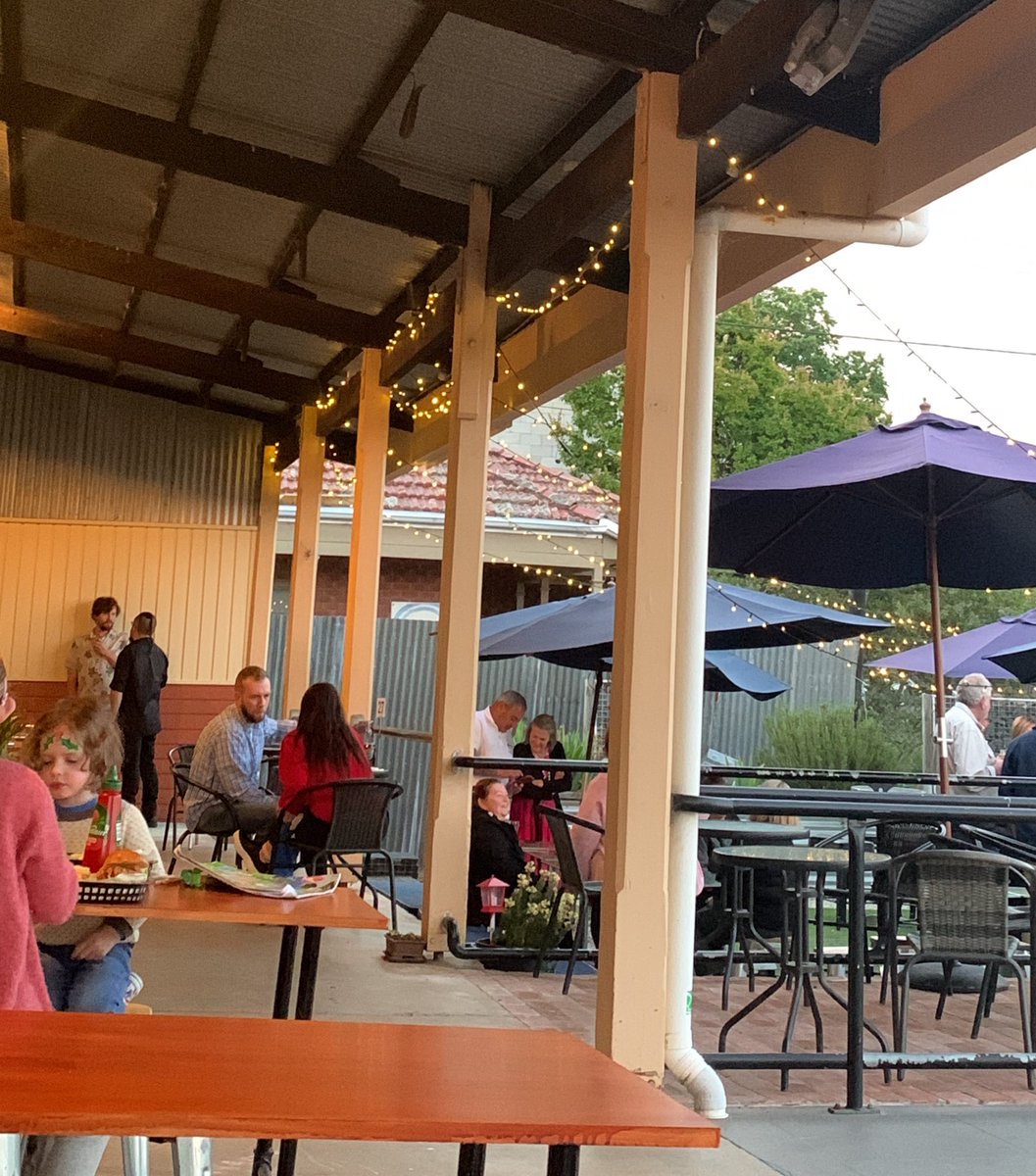 BriarPatricia's tweet photo. Another lovely evening at our local brew pub #recklessbrewing -
Not staying tonight- but a lovely couple of glasses with friends. https://t.co/DfnC8tm3EB