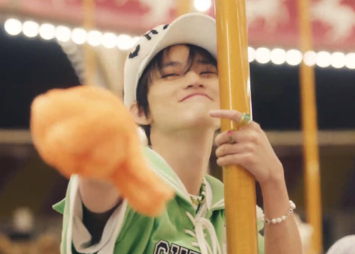 LOOKSZCL's tweet photo. 🥹🧡 https://t.co/23IgNVEH75
