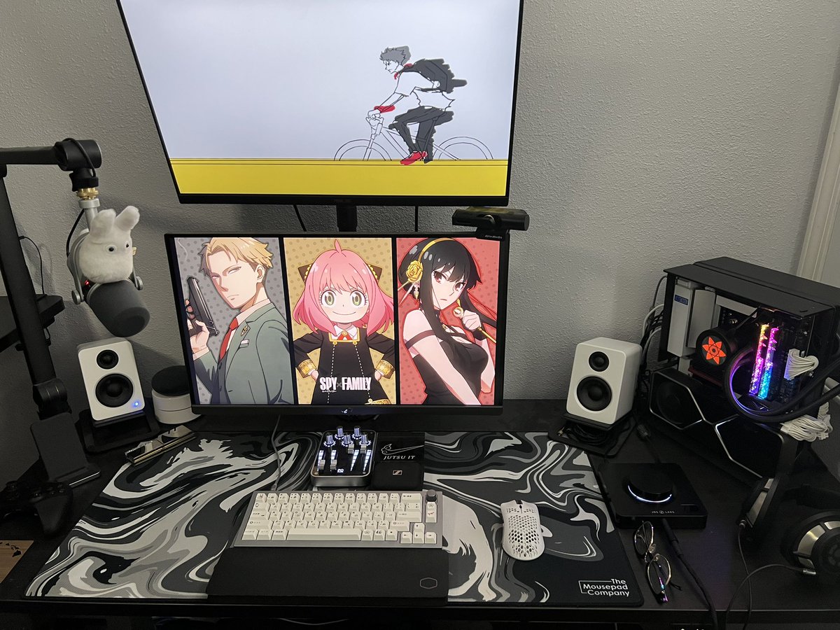 MarcusKarate's tweet photo. @OptimumTechYT Ryzen 7 5800X3D
32GB Trident Z Royal
RTX 3080 FE
Xtia Xproto ATX chassis
ROG XG27AQM 1440p 270hz
I’ve recently gotten into the audiophile hobby so behind my setup is my collection of cans and gpus over the past couple years. https://t.co/N5qVugrutX