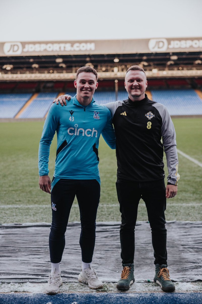 CiaranQuinn9's tweet photo. 🦅 Absolute pleasure sitting down with @kofi_balmer today chatting football 💚 #GAWA #NINextGen #CPFC https://t.co/NdQC73PEMJ