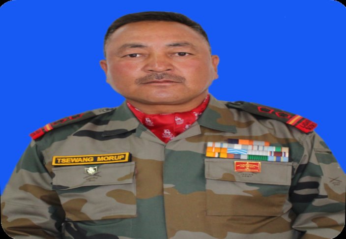 #LegendsofLadakhScouts Valour is tradition in this Family. Naib Subedar Chhering Mutup(Retd), Ashok Chakra awardee in 1985 &amp;his son Subedar Tsewang Murup, Vir Chakra awardee in 1999 Kargil War are most decorated Father &amp; Son duo of Indian Army post Independence. Salute to legends