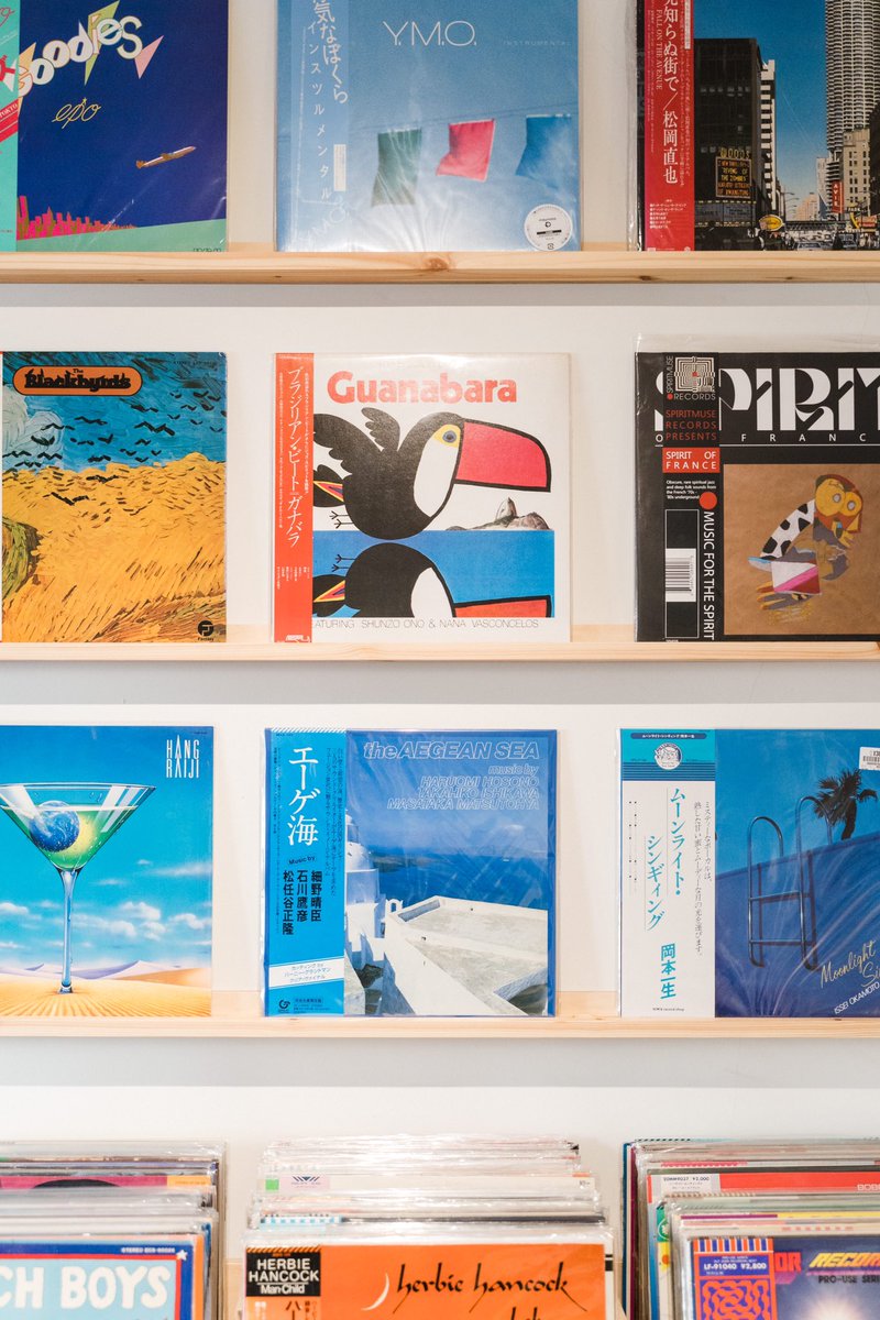 witheggstore's tweet image. Soft launch today for the shop from 12-5 🚀 🙏🏽