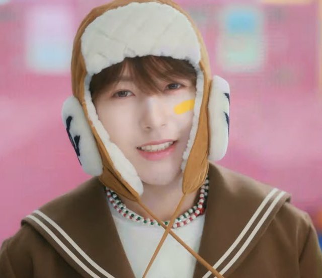 Why are you so cute baby renjun? 

Candy 
#Renjun 
#시즈니는_드림을_사랑해  #WinterCandyWith7DREAM 

#NCTDREAM_Candy #NCTDREAM #Candy