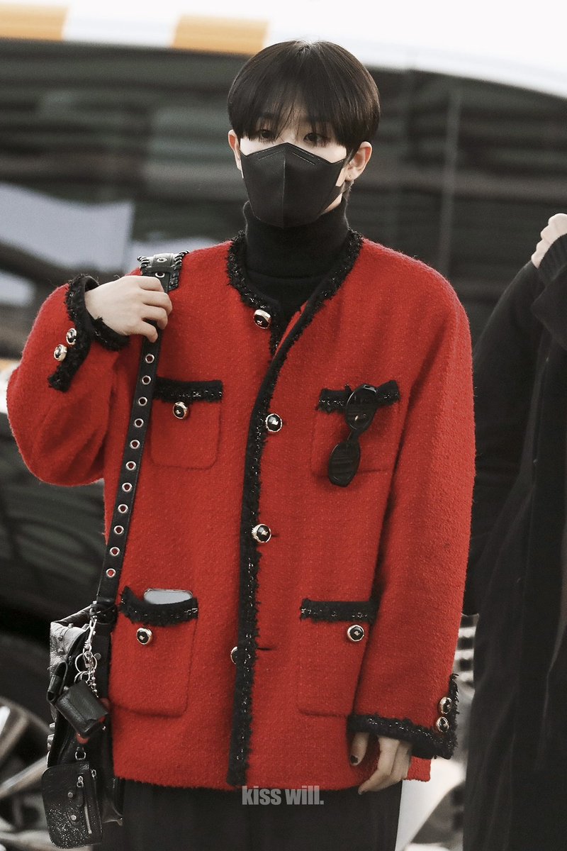 Red and black for Fukuoka 🇯🇵