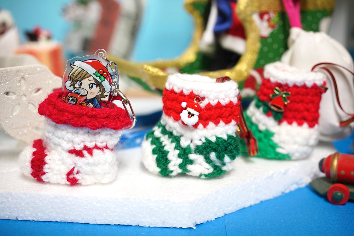 というわけで真琴ちゃんルマン・アクキーXmas仕様2022 in 靴下の売り上げ一個につき500円とboost分をおかんに支払う約束だったので
13個x¥500 =¥6,500
boost合計 ¥1,260
総計¥7,760
四捨五入して¥10,000をおかんへの報酬支払いとなります。ありがとうございます。なお小武は赤字です👍 