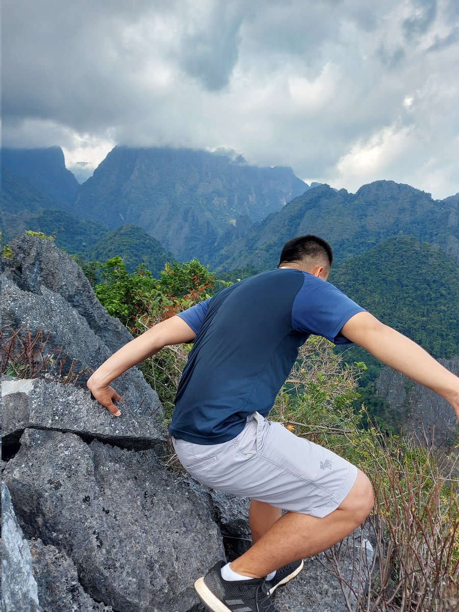 ຮູ້ແຕ່ຂື້ນ ບໍ່ຮູ້ລົງ 😄