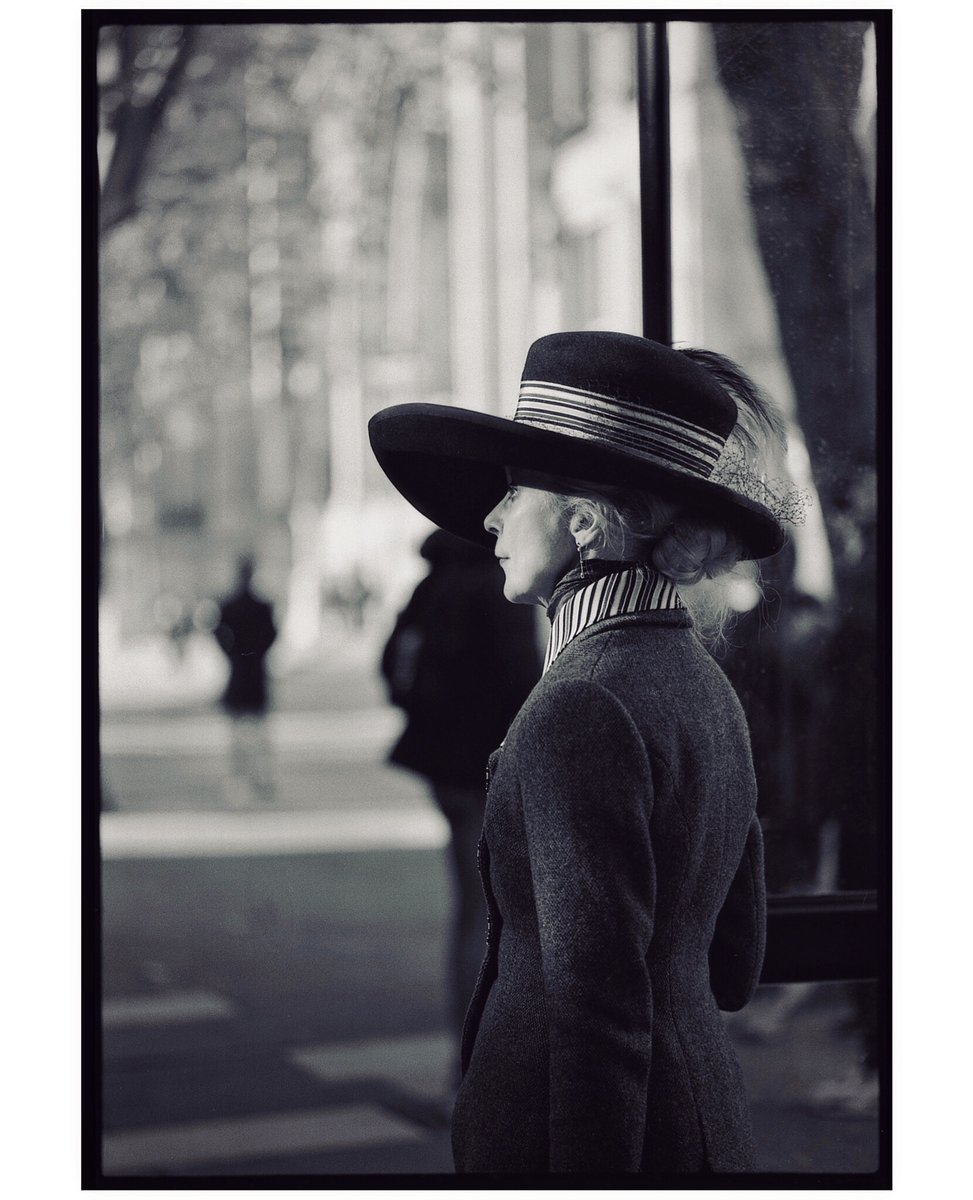 Harry_cartoons's tweet photo. The Lady Windermere ... #VictoriaAndAlbertMuseum #ThurloePlace #CromwellGardens #LondonSW7 #BromptonPeople #SouthKensington #RetroFashion #Milliners #OscarWilde #BlackAndWhiteFilmPhotography #IlfordFP4 #NikonF3 #November2022 https://t.co/YPp1zNIt3M