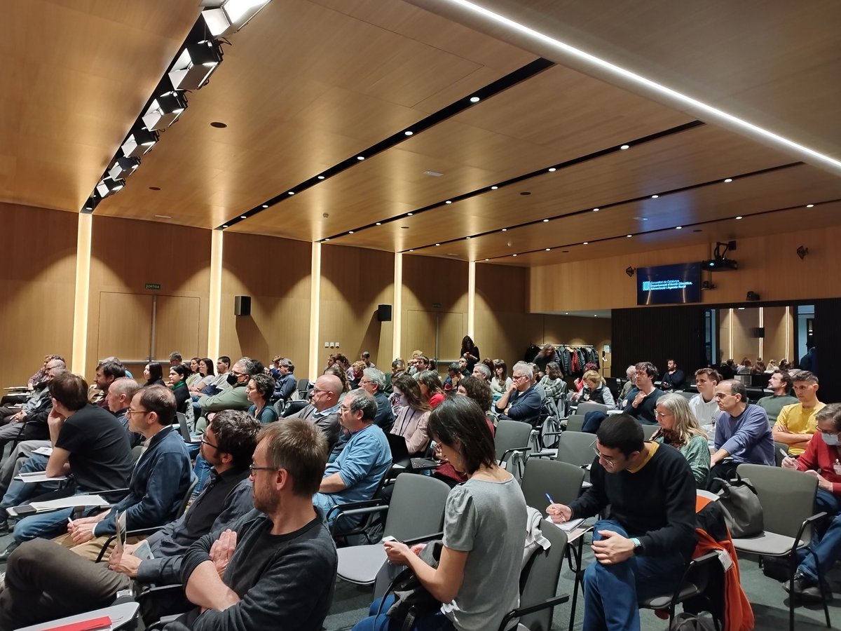 Avui és un d'aquells dies que ens emociona infinitament ♥️ Hem fet sala plena en la Jornada Anual, enguany sobre Solucions Basades en la #Natura 🌱✨ Gràcies i gràcies!!!!