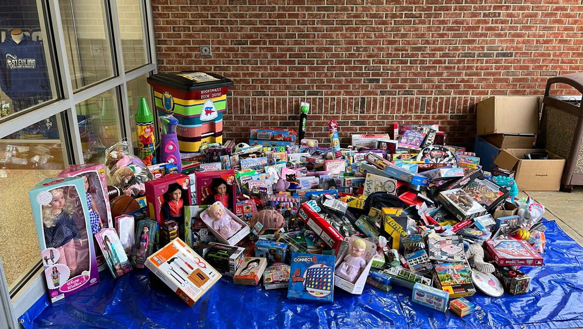 Keeping the nearly 500 toys dry! 🌧️🎁