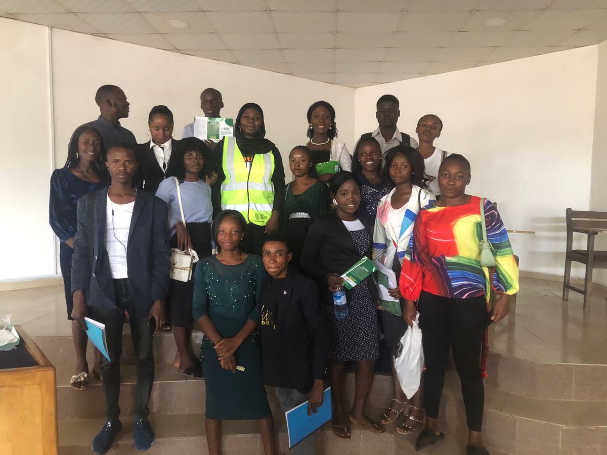 GovoteNg's tweet photo. Yesterday, Nafisa a @GovoteNg master volunteer took the #MakeWeGoVote 2023 voter education to the kaduna business school and sensitized the students on not only collecting their PVCs, but to vote in the elections.
#Nigerian
#PVCs
#NigeriaDecides2023 https://t.co/28EEk4mNYd
