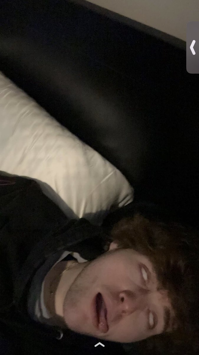 TotemGrayy's tweet photo. Dream got possessed :( https://t.co/TuBKRXgUG4