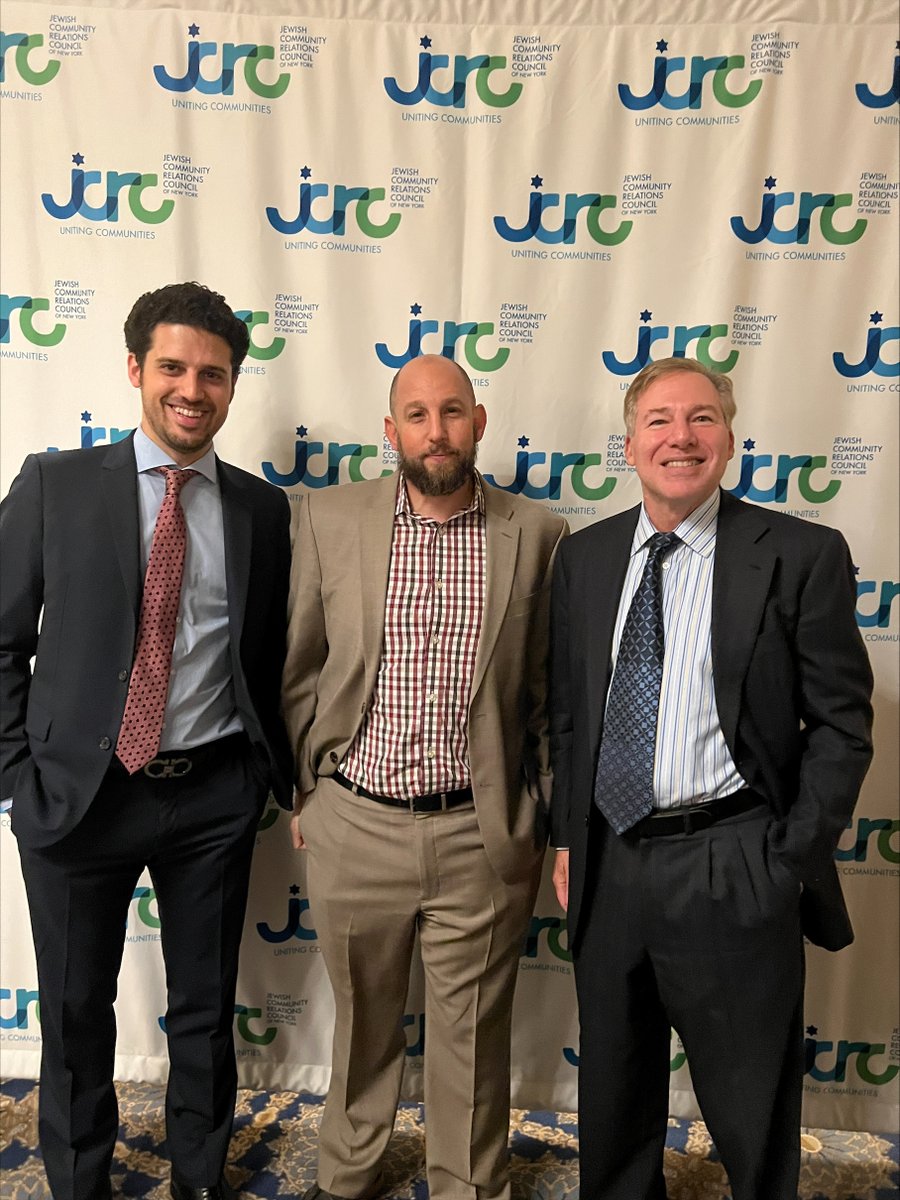 IngramREreport's tweet photo. A wonderful evening at the Jewish Community Relations Council of New York (@JCRCNY) Annual Benefit. Congratulations to all of the honorees especially our friends Hal and Alex Fetner, who received the L’dor V’dor Community Builder Award. #community #communitybuilders #nyc https://t.co/S1Yo7kP9Eu