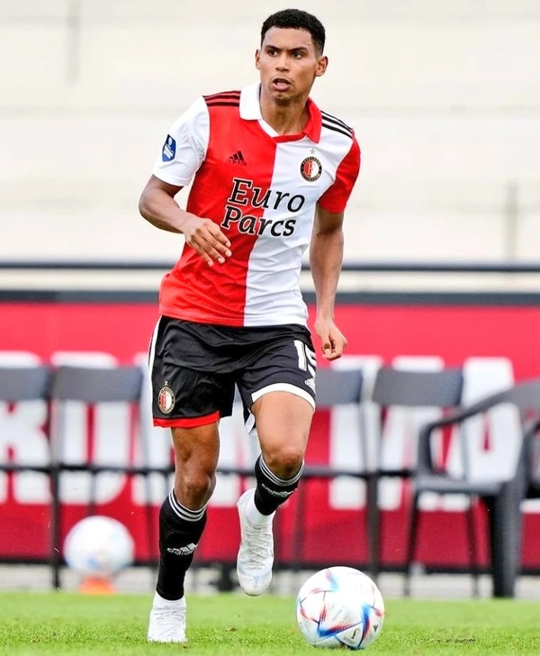 VITO8411's tweet photo. @Feyenoord https://t.co/yDjEWXJVsP