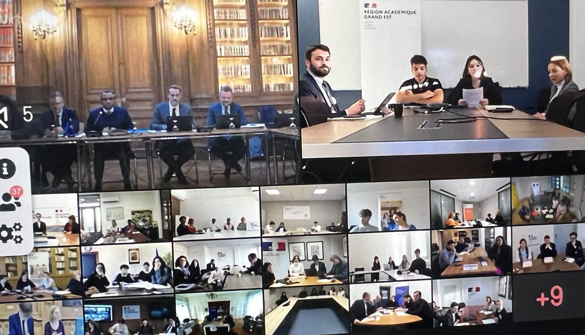 Valentine et Reyan, les deux élus lycéens de <a href="/acnancymetz/">Académie de Nancy-Metz</a> au Conseil national de la vie lycéenne, ont participé ce jour à une réunion avec le Ministre <a href="/PapNdiaye/">Pap Ndiaye</a> pour évoquer le Conseil national de la Refondation et présenter les projets de l’académie sur tous les territoires