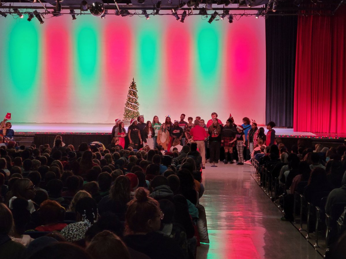 Mrs. Cunningham tweet media