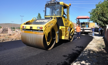 yeniumitforklif's tweet photo. Silindir Operatörlük Belgesi Eğitimi

Silindir Operatörü

Silindir Operatörleri belirli bir süre içerisinde, silindirlerin günlük kontrolleri ile silindirim bakımını yapma, silindiri kullanarak toprak, stabilize, asfalt gibi zeminleri, zeminin yapısına

https://t.co/eQS4SxpbdX https://t.co/dA50H2jQMZ