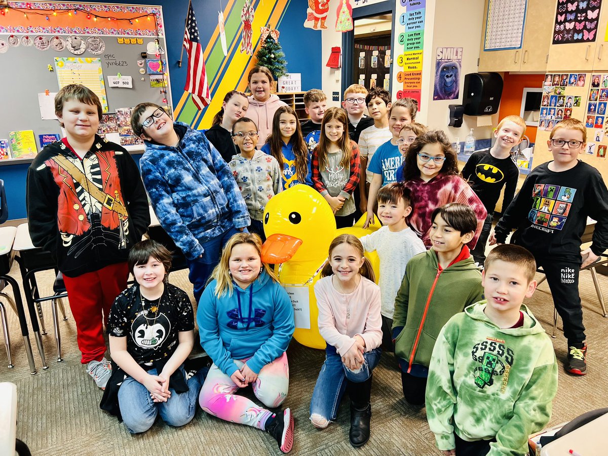 First there were little ducks all over JB then bigger ducks, then babies, followed by pigs, unicorns, Santa ducks, ninjas and now giant ducks!  #jbsrocks #gcsc #wegotducked