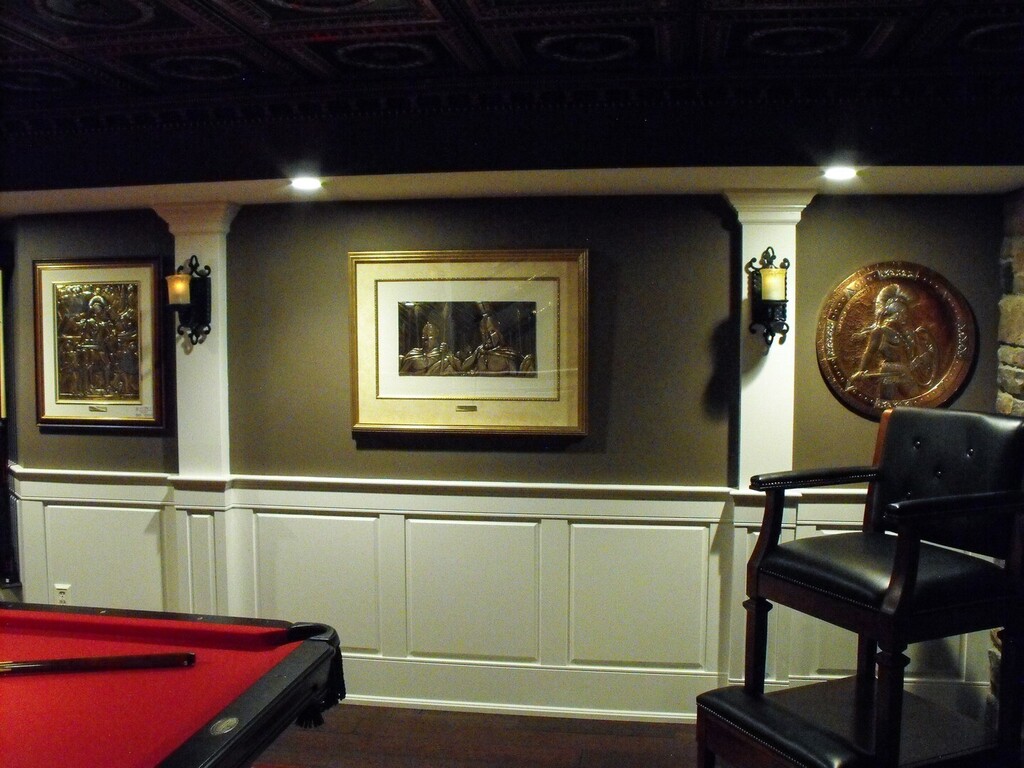 Elite_Trimworks's tweet image. The use of pilasters in a room isn't as common as other architectural details. Still, they are a fantastic way to help tie things together and create that classic look without overwhelming the room and surrendering space with full columns.

#pilasters #i… instagr.am/p/CmO4W27u6Tj/