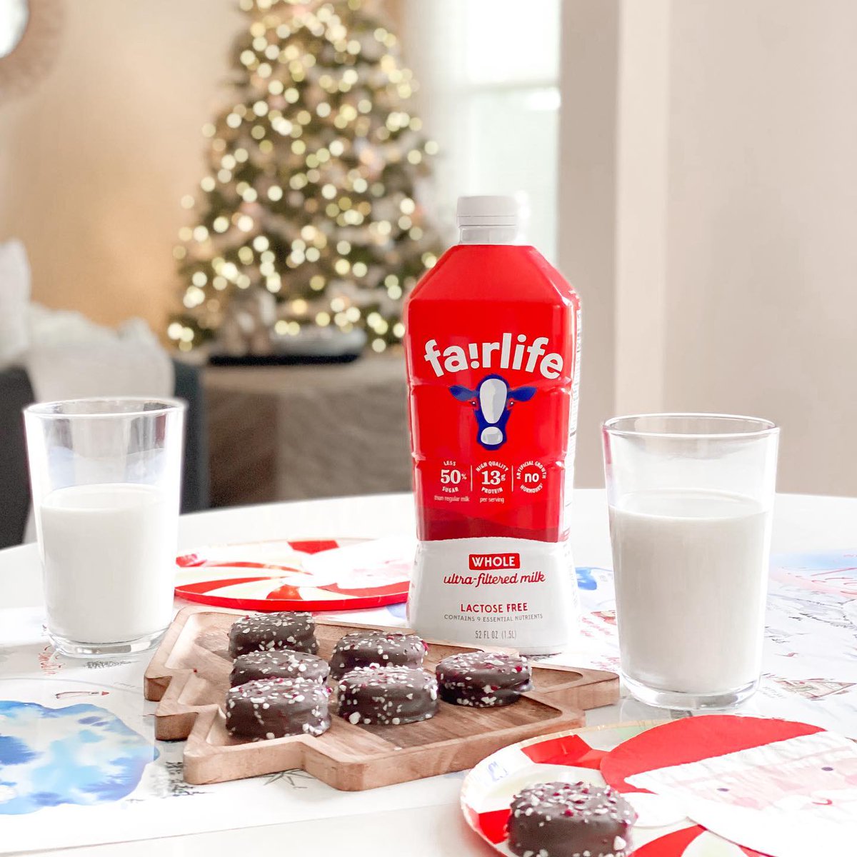 📷 by kristensellentin on IG: December means cookie baking for gifting and exchanging is in full swing! #ad I now get to teach my kids the recipes my grandma and mom made with me as a kid, and then enjoy our cookies with a tall, cold glass of @fairlife ultra-filtered milk.