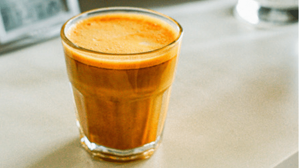 UKTalkingTea's tweet photo. Fancy a delicious Turmeric Latte? It's easy to make; add your favourite Turmeric tea bag to a cup of dairy or plant milk, bring to a boil &amp; simmer for 5 mins. remove tea bag, pour into a mug, top with frothed milk, a sprinkle of turmeric, &amp; agave syrup if you like it sweet https://t.co/RBaGvU2PUs
