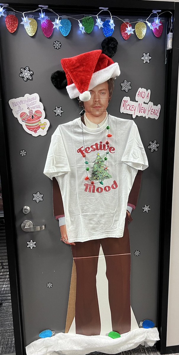 Ann Cygnar (@acygnar) on Twitter photo ‘Tis the season to decorate our Executive Council members’ office doors. Harry made another appearance!
<a href="/PegLasiewicki/">Dr. Peg Lasiewicki</a> <a href="/Harry_Styles/">Harry Styles.</a> <a href="/barrington220/">Barrington 220</a> #WeBelong ‘Tis the season to decorate our Executive Council members’ office doors. Harry made another appearance!
<a href="/PegLasiewicki/">Dr. Peg Lasiewicki</a> <a href="/Harry_Styles/">Harry Styles.</a> <a href="/barrington220/">Barrington 220</a> #WeBelong