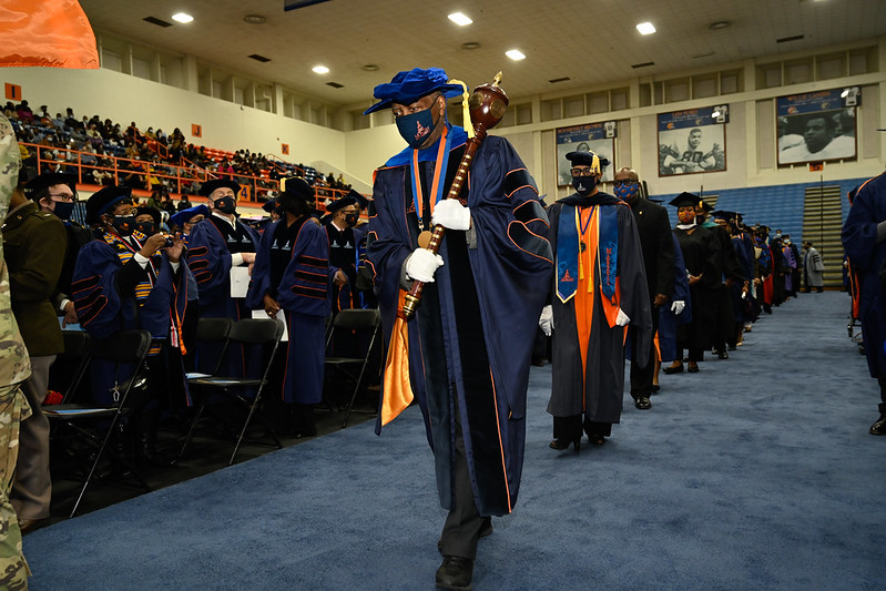 MorganStateU's tweet photo. The Procession has begun! Tune in NOW to celebrate our fall Class of 2022 β‘οΈ https://t.co/T6WHvRIT1k.
Join the conversation online and congratulate our grads using #MorganGrad2k22. ππ https://t.co/qXXZn6KS3y