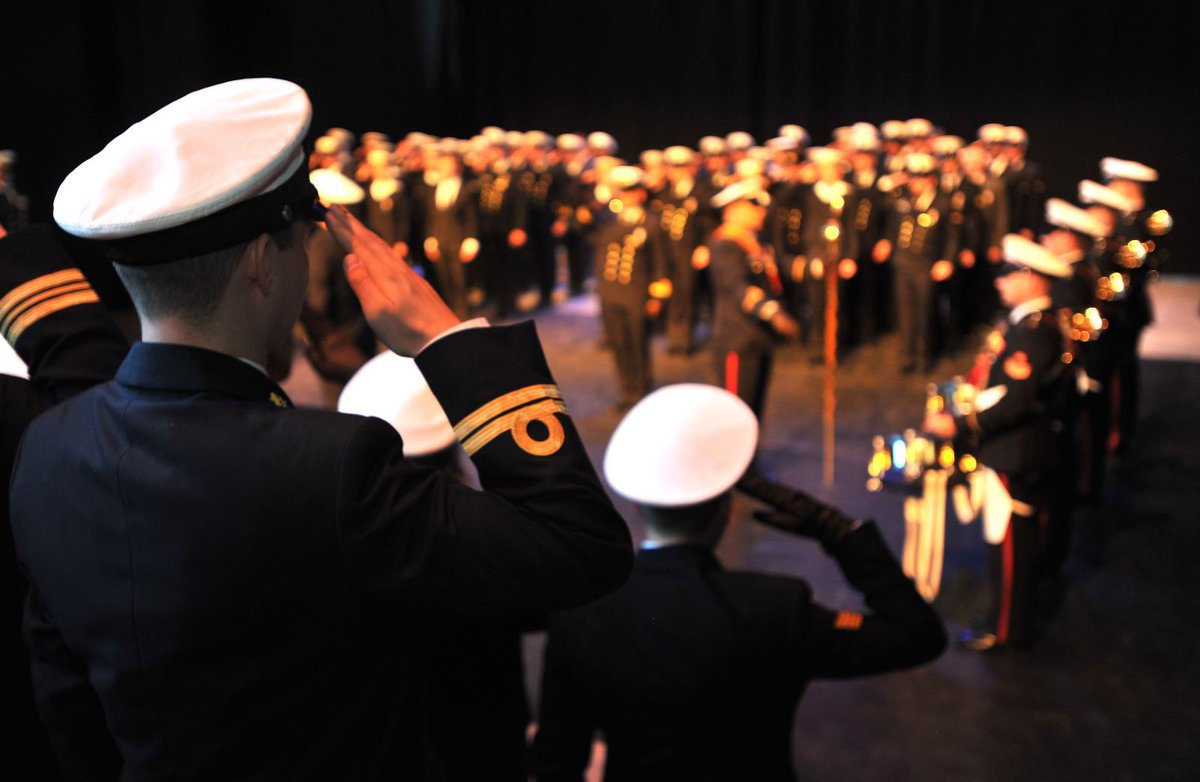 Beschermen wat ons dierbaar is. Degenen die zich daarvoor inzetten verdienen bijzondere waardering en erkenning. Deze week zijn medailles uitgereikt aan militairen die zich hebben ingezet in Kabul, Haïti en tijdens operaties van de Onderzeedienst. Bravo Zulu!👏🏼